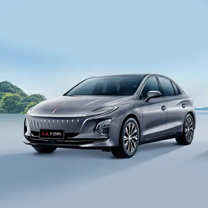 Novo energetsko vozilo Hongqi E-QM5